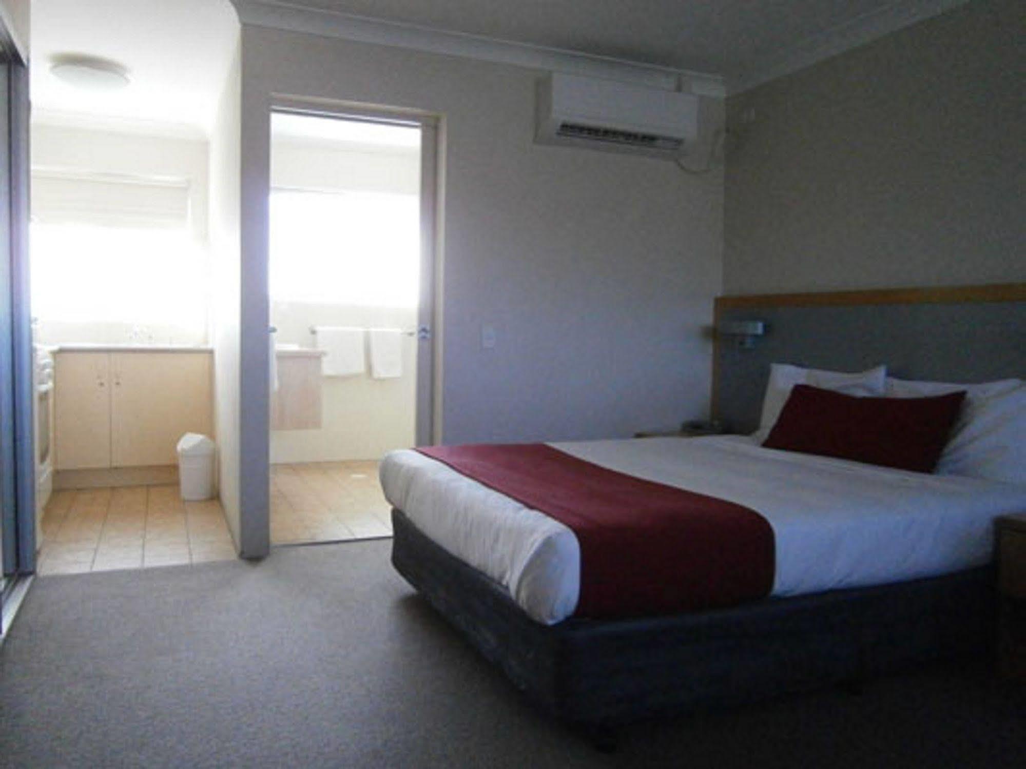 ناورا George Bass Motor Inn المظهر الخارجي الصورة